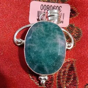 NWT-EMERALD SILVER( PENDANT ONLY).. 1- 1/2"